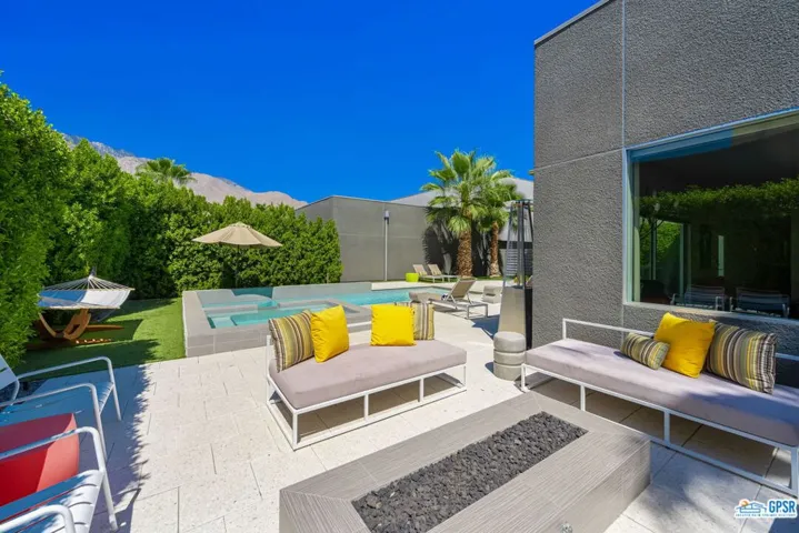 1065 Audrey Drive, Palm Springs, California 92262
