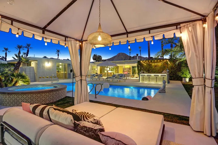 CABANA VIEW NIGHT MLS