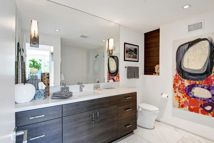 GUEST BATH PULLED BACK MLS