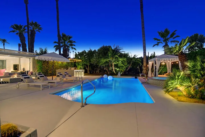 POOL SPA AND CABANA NIGHT MLS