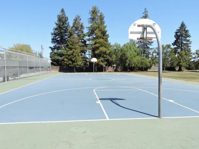 533 Robin Drive, Santa Clara, California 95050