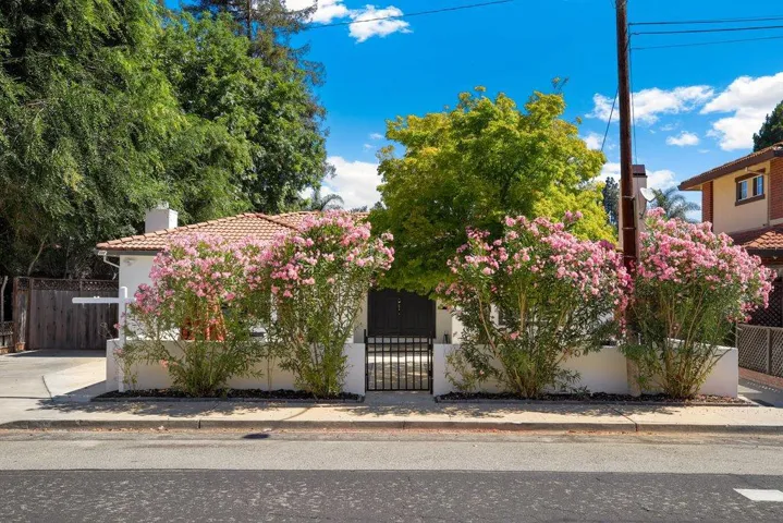 533 Robin Drive, Santa Clara, California 95050