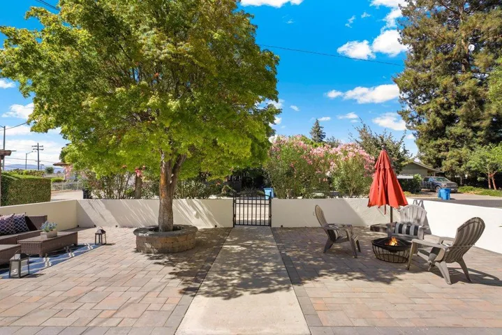 533 Robin Drive, Santa Clara, California 95050