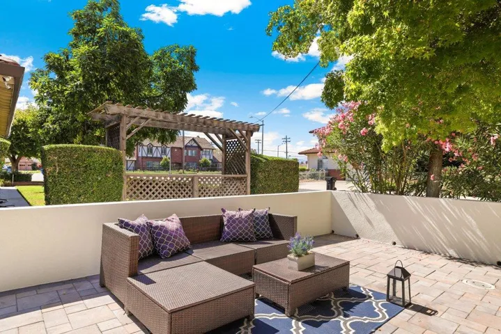 533 Robin Drive, Santa Clara, California 95050