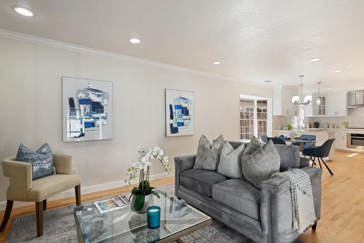 533 Robin Drive, Santa Clara, California 95050