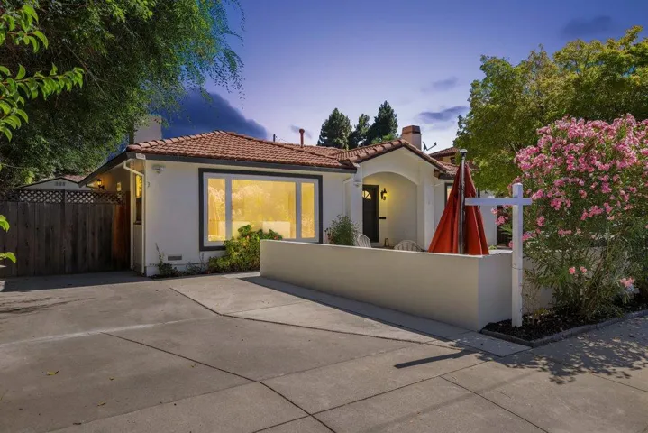 533 Robin Drive, Santa Clara, California 95050