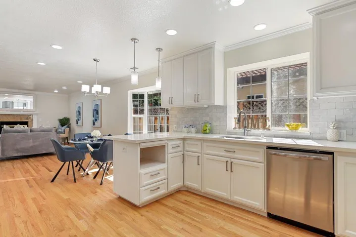 533 Robin Drive, Santa Clara, California 95050