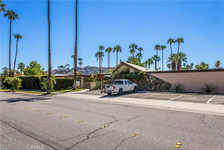 239 E Twin Palms Drive, Palm Springs, California 92264