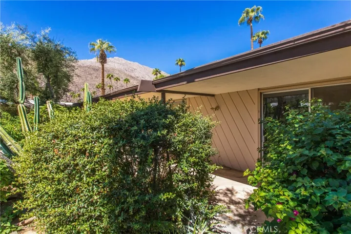 239 E Twin Palms Drive, Palm Springs, California 92264