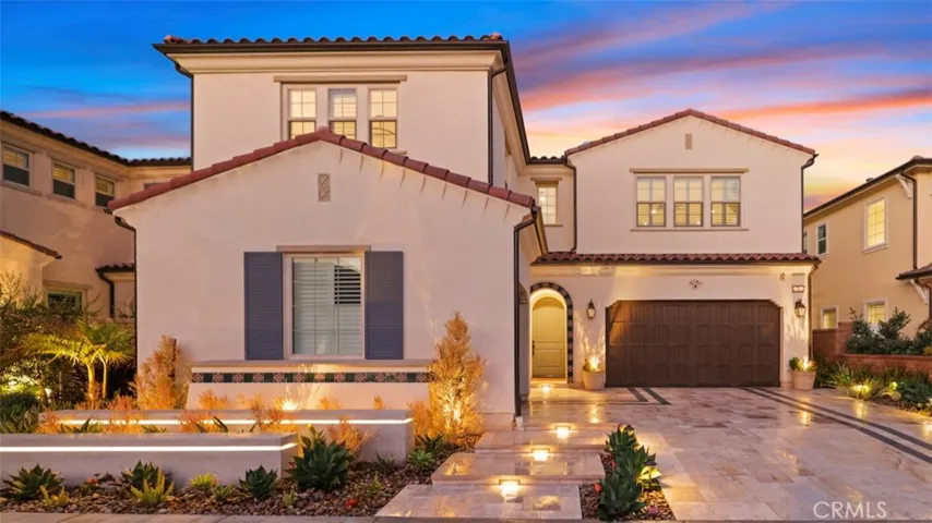 The coastal community of the Parkside Estates.
