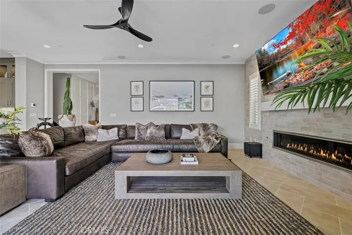 17322 Burrows Lane, Huntington Beach, California 92649
