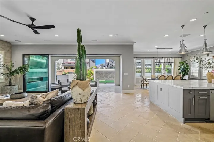 17322 Burrows Lane, Huntington Beach, California 92649
