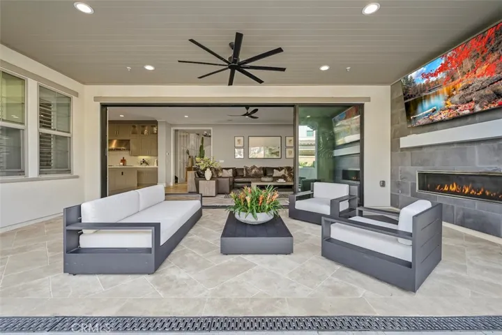 17322 Burrows Lane, Huntington Beach, California 92649