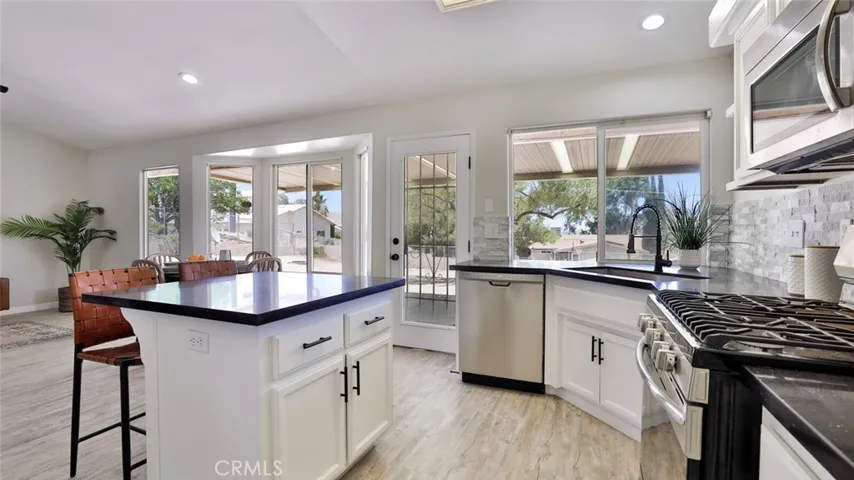 7585 Whitney Avenue, Yucca Valley, California 92284