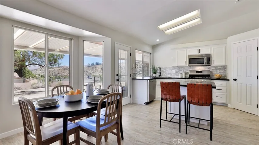 7585 Whitney Avenue, Yucca Valley, California 92284