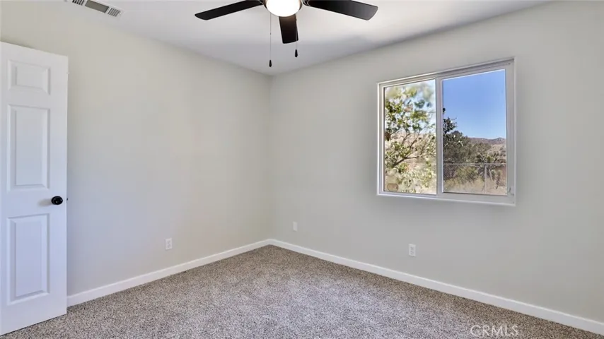 7585 Whitney Avenue, Yucca Valley, California 92284