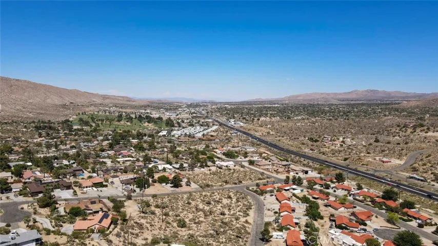 7585 Whitney Avenue, Yucca Valley, California 92284
