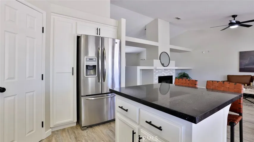 7585 Whitney Avenue, Yucca Valley, California 92284