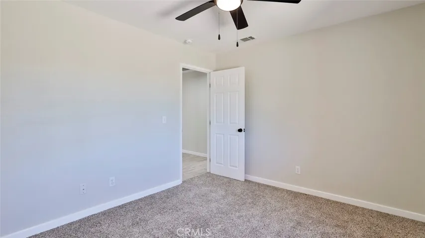 7585 Whitney Avenue, Yucca Valley, California 92284