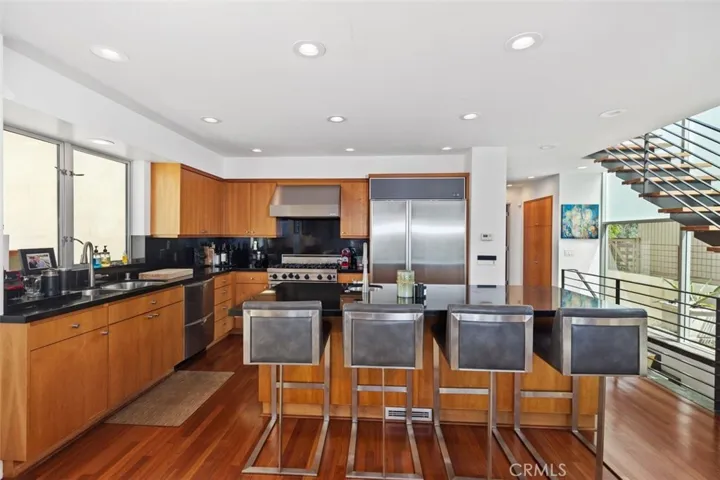 159 Dumond Drive, Laguna Beach, California 92651