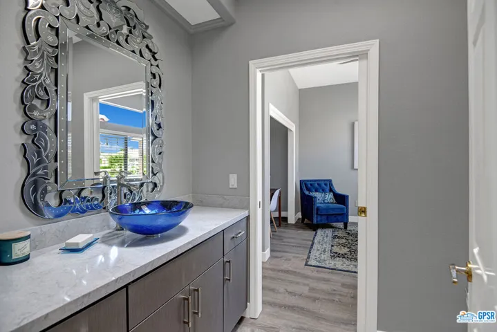 3rd bathroom with jack and jill to hallway in sun city, Palm Desert California