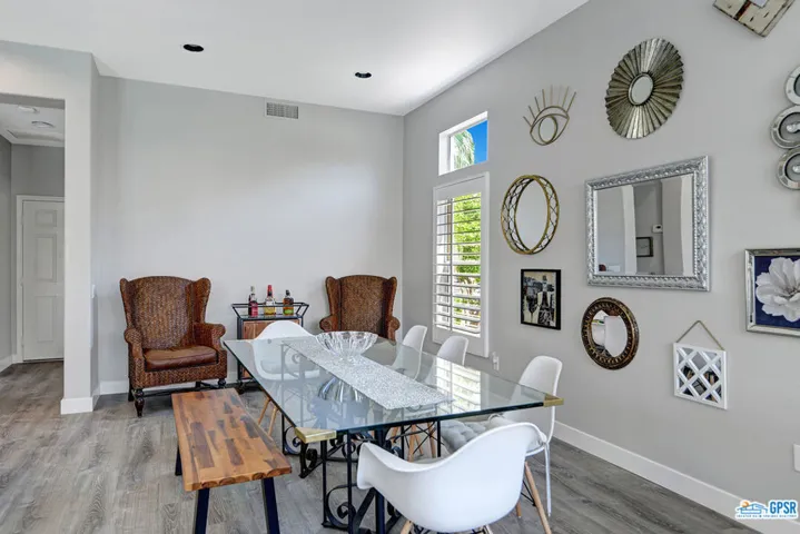 Dining area and sitting area in sun city, Palm Desert California