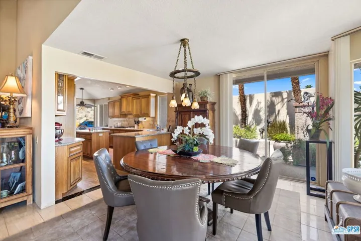 30 Cresta Verde Drive, Rancho Mirage, California 92270