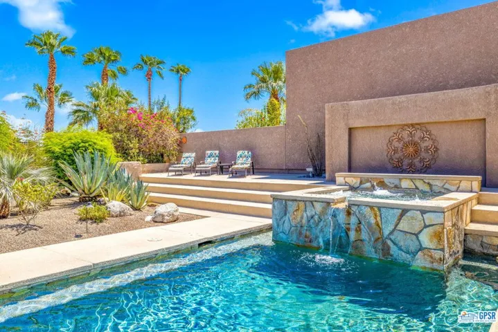 30 Cresta Verde Drive, Rancho Mirage, California 92270