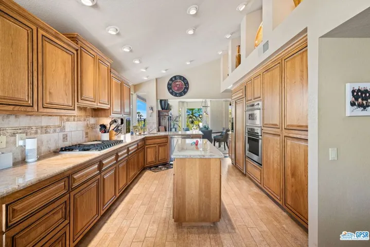30 Cresta Verde Drive, Rancho Mirage, California 92270