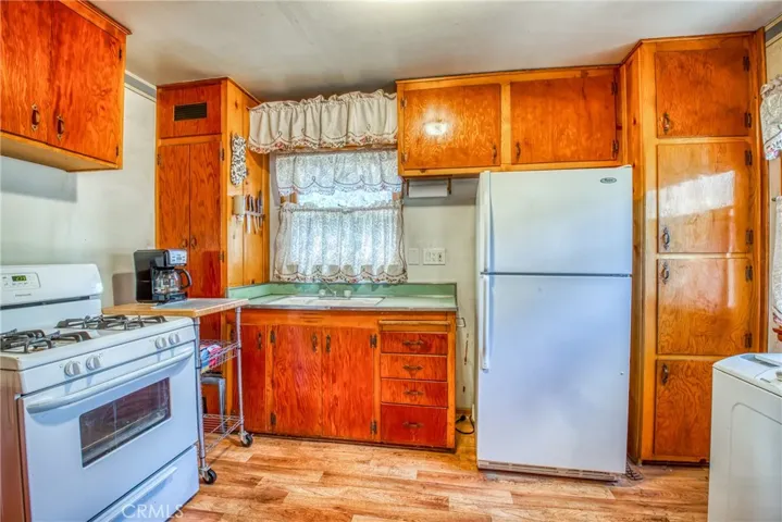 1663 Betty Street, Wrightwood, California 92397