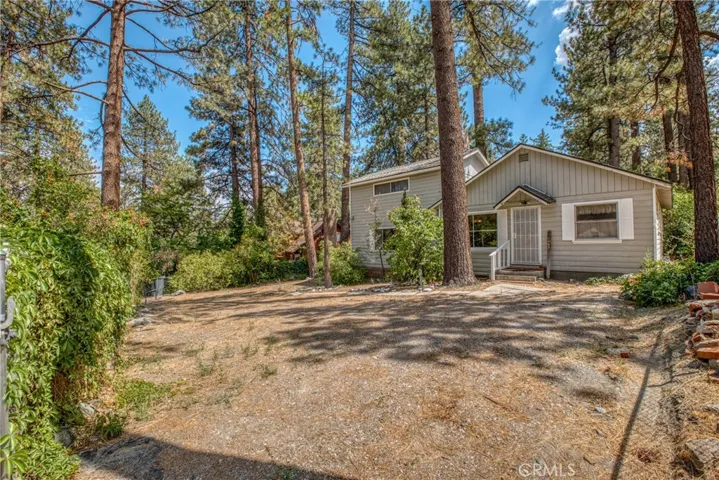 1663 Betty Street, Wrightwood, California 92397