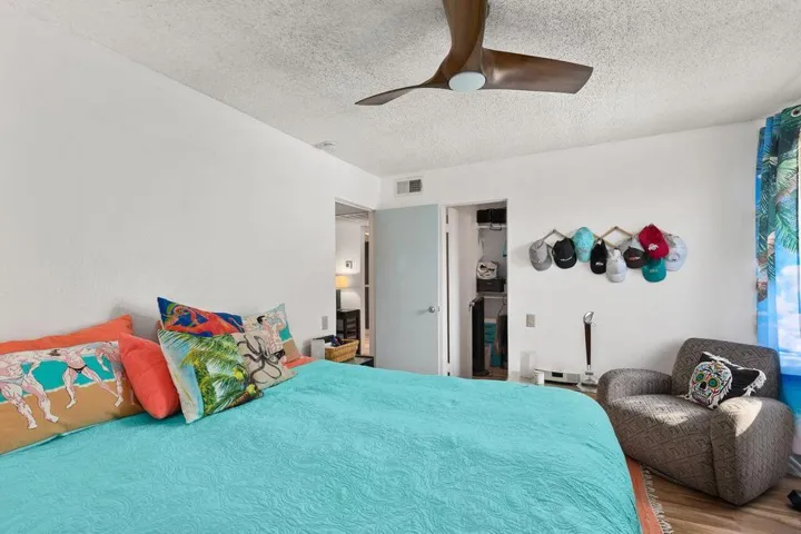 Bedroom/walk in closet