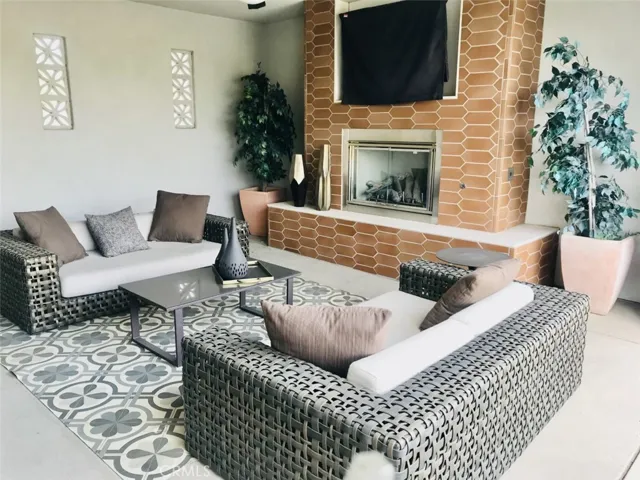 Association California room