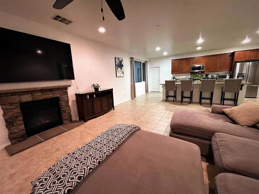 82940 Wheatley Court, Indio, California 92201 home-pic-24