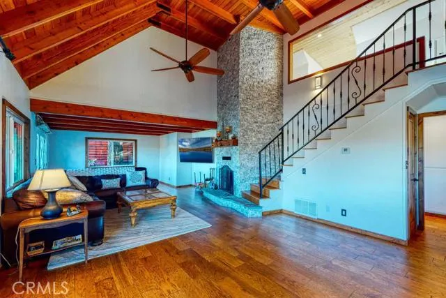 28923 Palisades Drive, Lake Arrowhead, California 92352