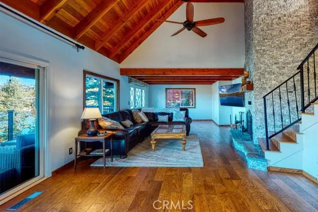 28923 Palisades Drive, Lake Arrowhead, California 92352
