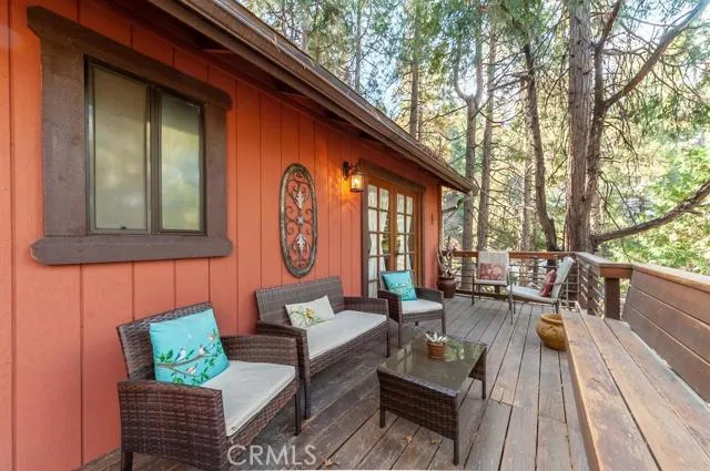24166 Cresta Drive, Crestline, California 92325