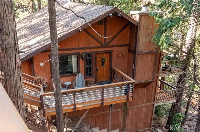 24166 Cresta Drive, Crestline, California 92325