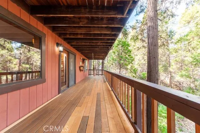 24166 Cresta Drive, Crestline, California 92325