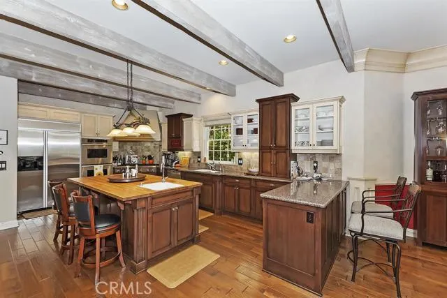 27434 Meadow Bay Drive, Lake Arrowhead, California 92352