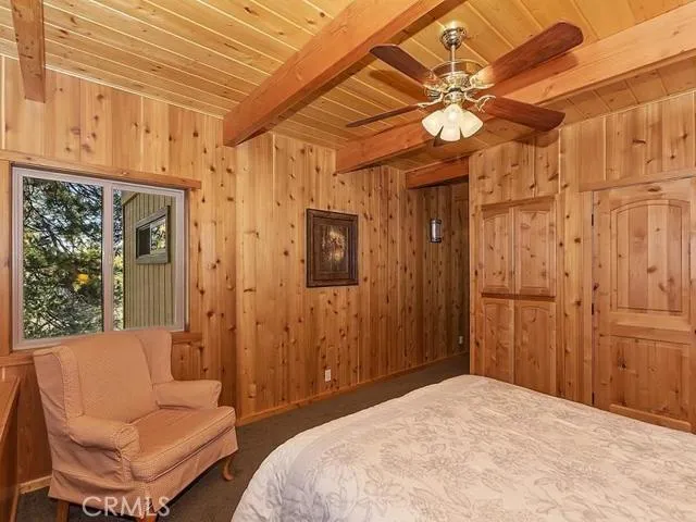 26621 Thunderbird Drive, Lake Arrowhead, California 92352
