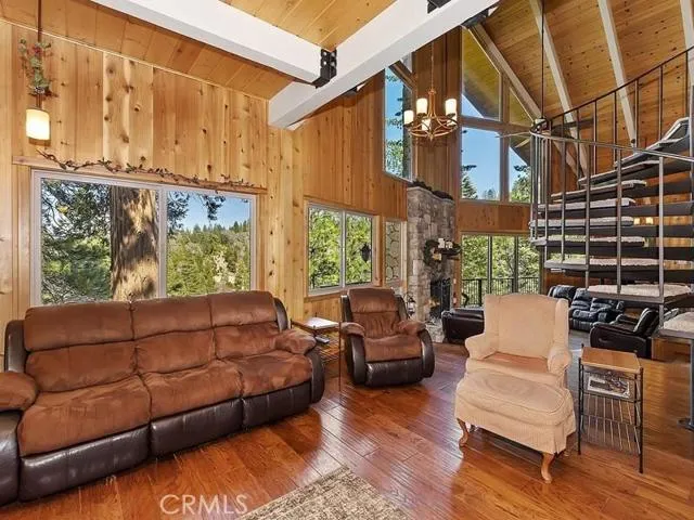 26621 Thunderbird Drive, Lake Arrowhead, California 92352