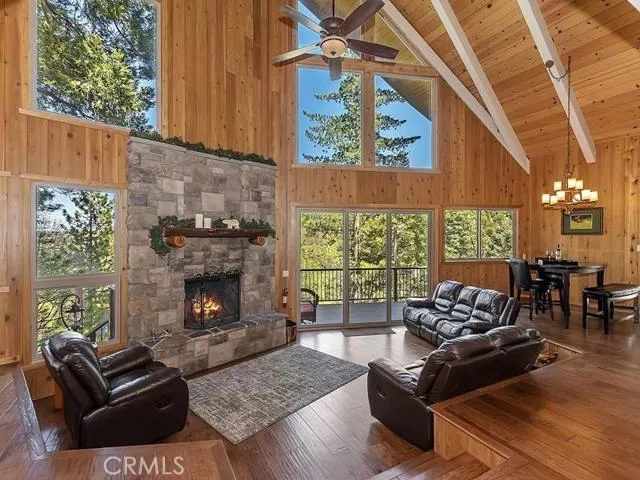 26621 Thunderbird Drive, Lake Arrowhead, California 92352