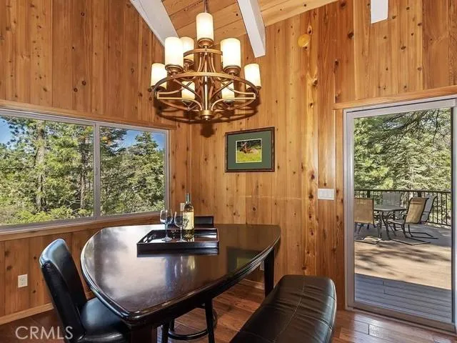 26621 Thunderbird Drive, Lake Arrowhead, California 92352