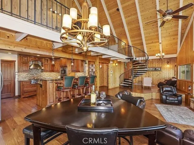 26621 Thunderbird Drive, Lake Arrowhead, California 92352