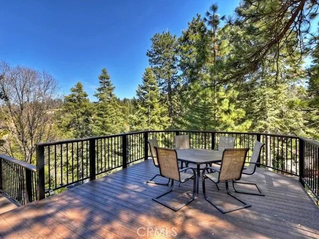 26621 Thunderbird Drive, Lake Arrowhead, California 92352