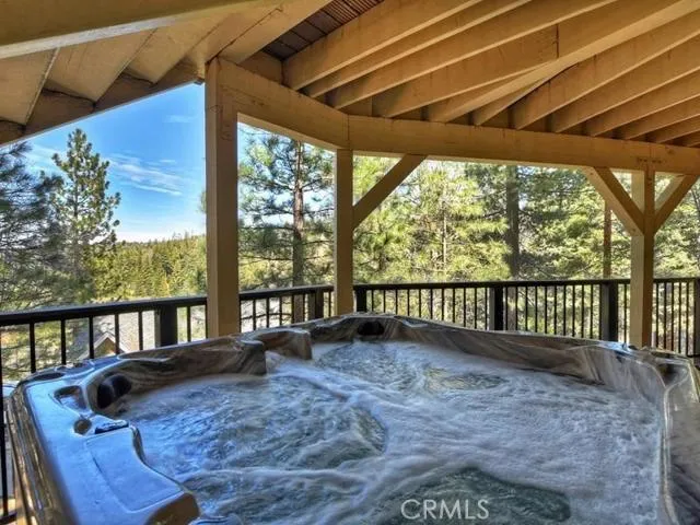 26621 Thunderbird Drive, Lake Arrowhead, California 92352