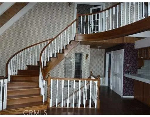 755 Grass Valley Road, Lake Arrowhead, California 92352