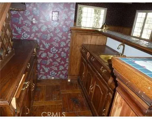 755 Grass Valley Road, Lake Arrowhead, California 92352