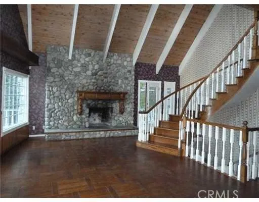 755 Grass Valley Road, Lake Arrowhead, California 92352